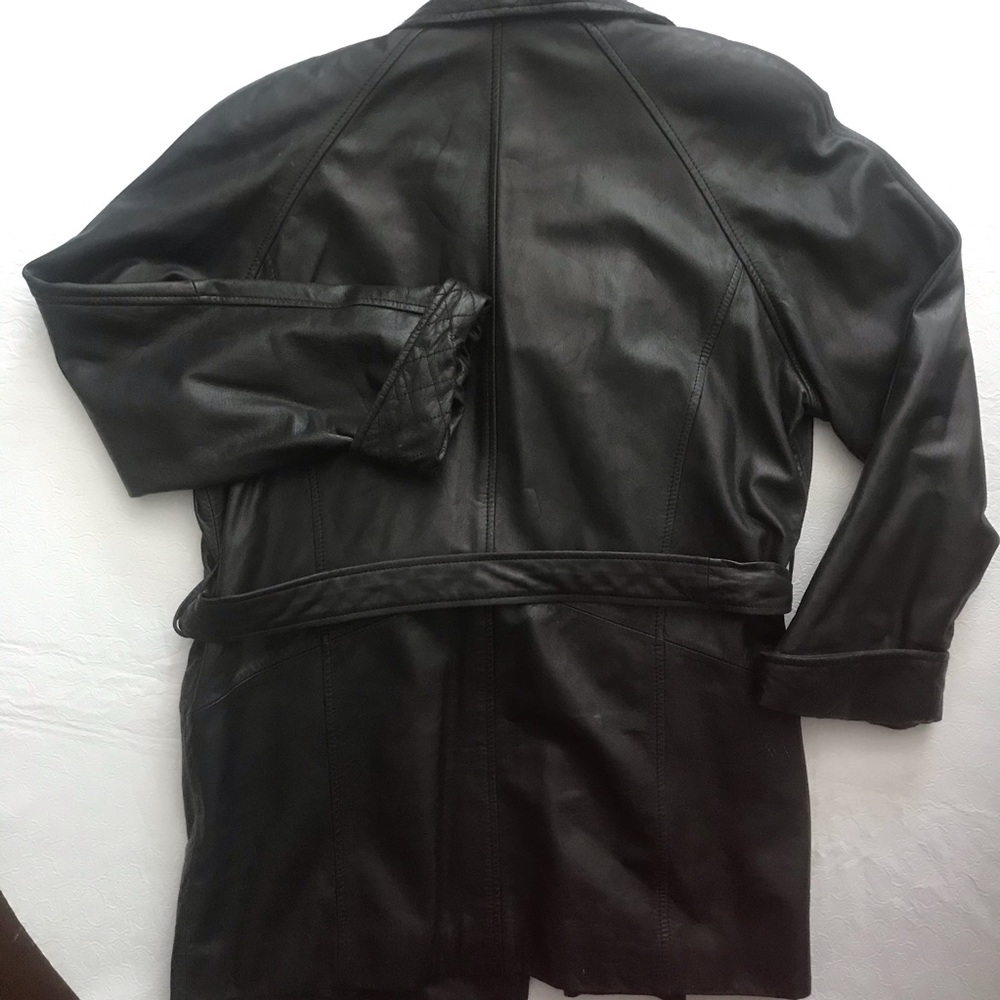 Danier leather Women’s Leather Jacket - Picture 3 of 8